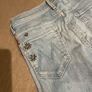 MOTHER Embroidered The Insider Crop Step Fray Crafty Side